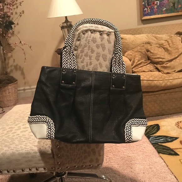 Large back leather bag with braided handles - Picture 6 of 8